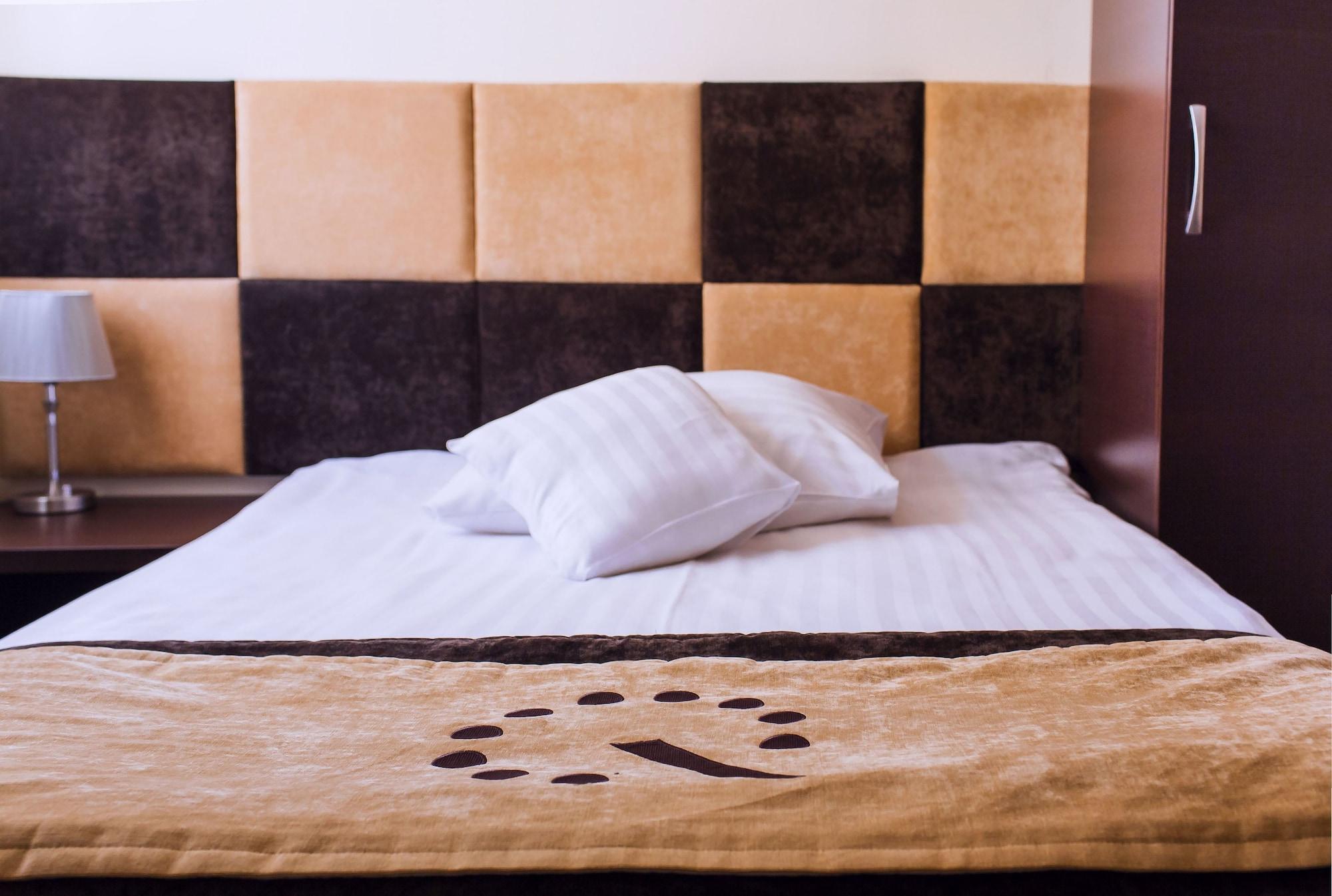 Boutique Hotel'S III Pilsudskiego Łódź Buitenkant foto
